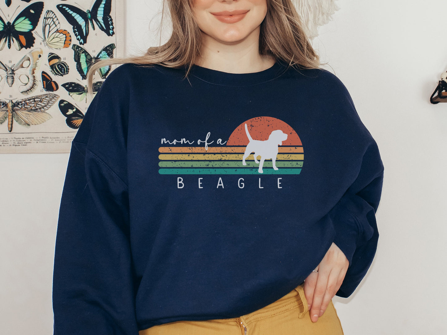 Retro Beagle Dog Mom Sweatshirt