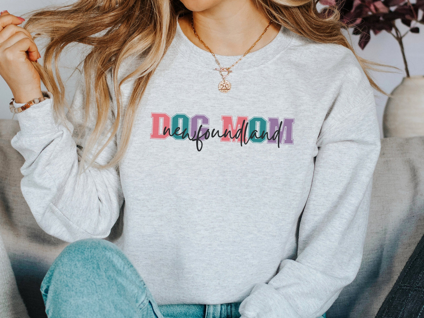 Retro Newfie Dog Mom Sweatshirt