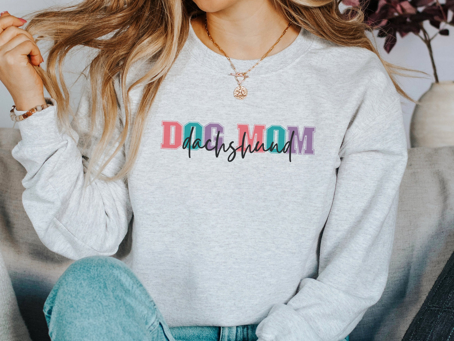 Retro Dachshund Mom Sweatshirt