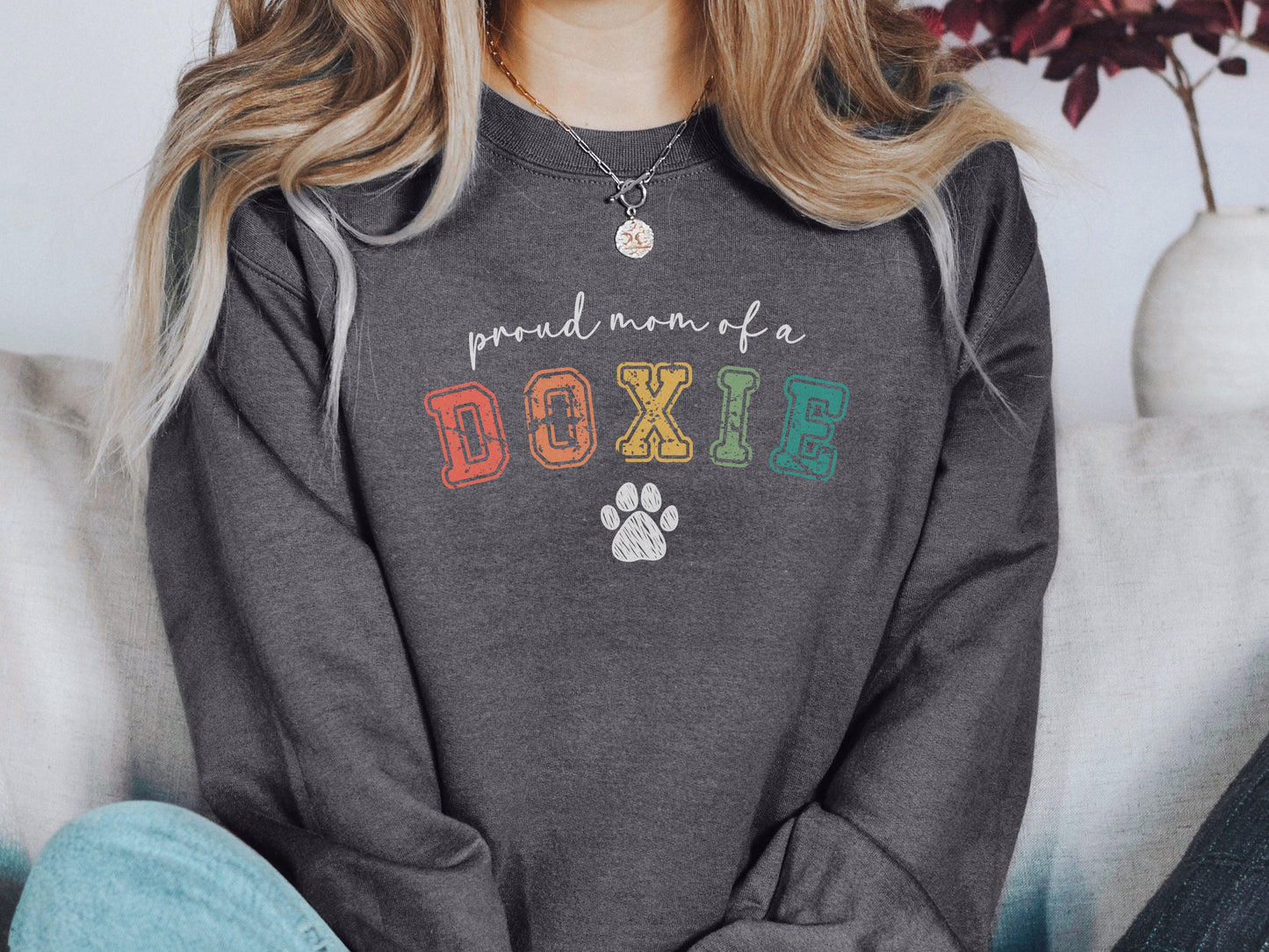 Retro Dachshund Mom Sweatshirt