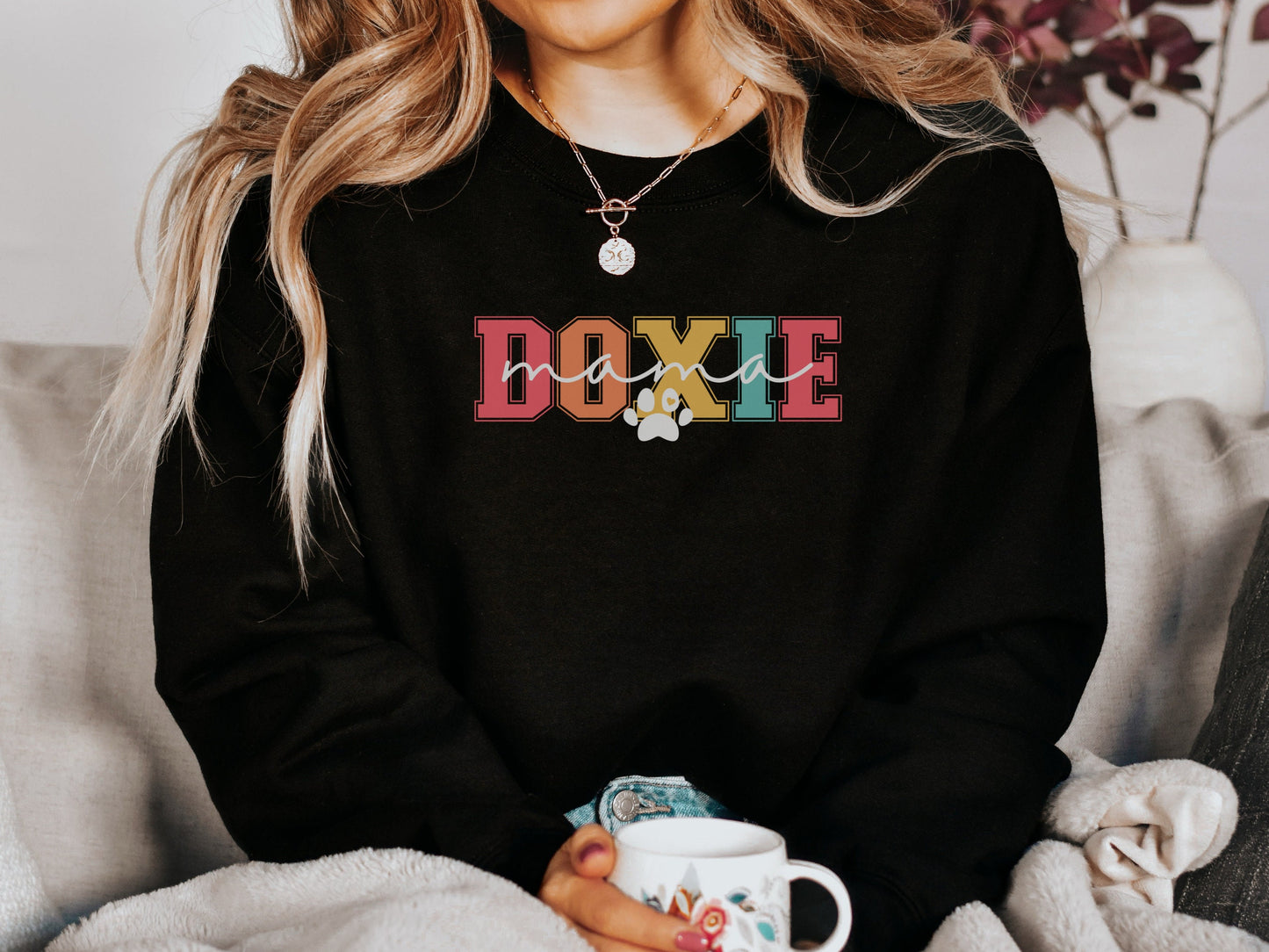 Retro Dachshund Mom Sweatshirt