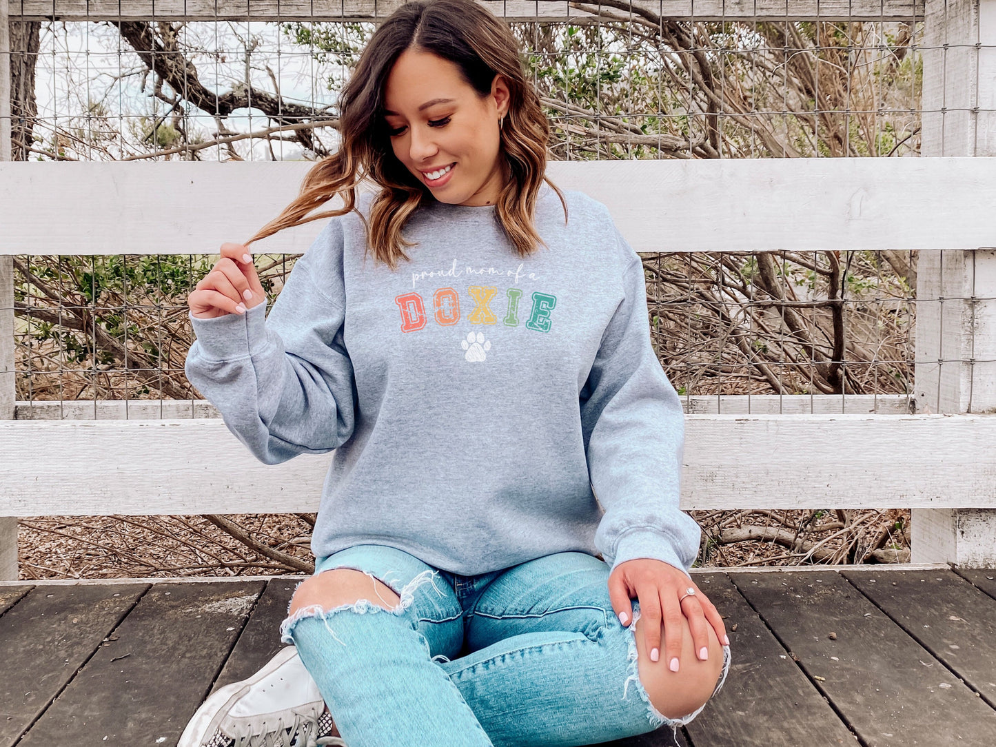 Retro Dachshund Mom Sweatshirt