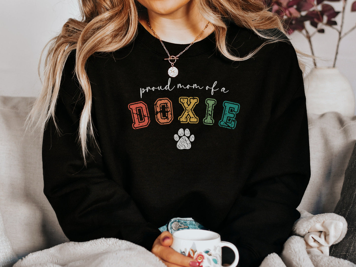 Retro Dachshund Mom Sweatshirt
