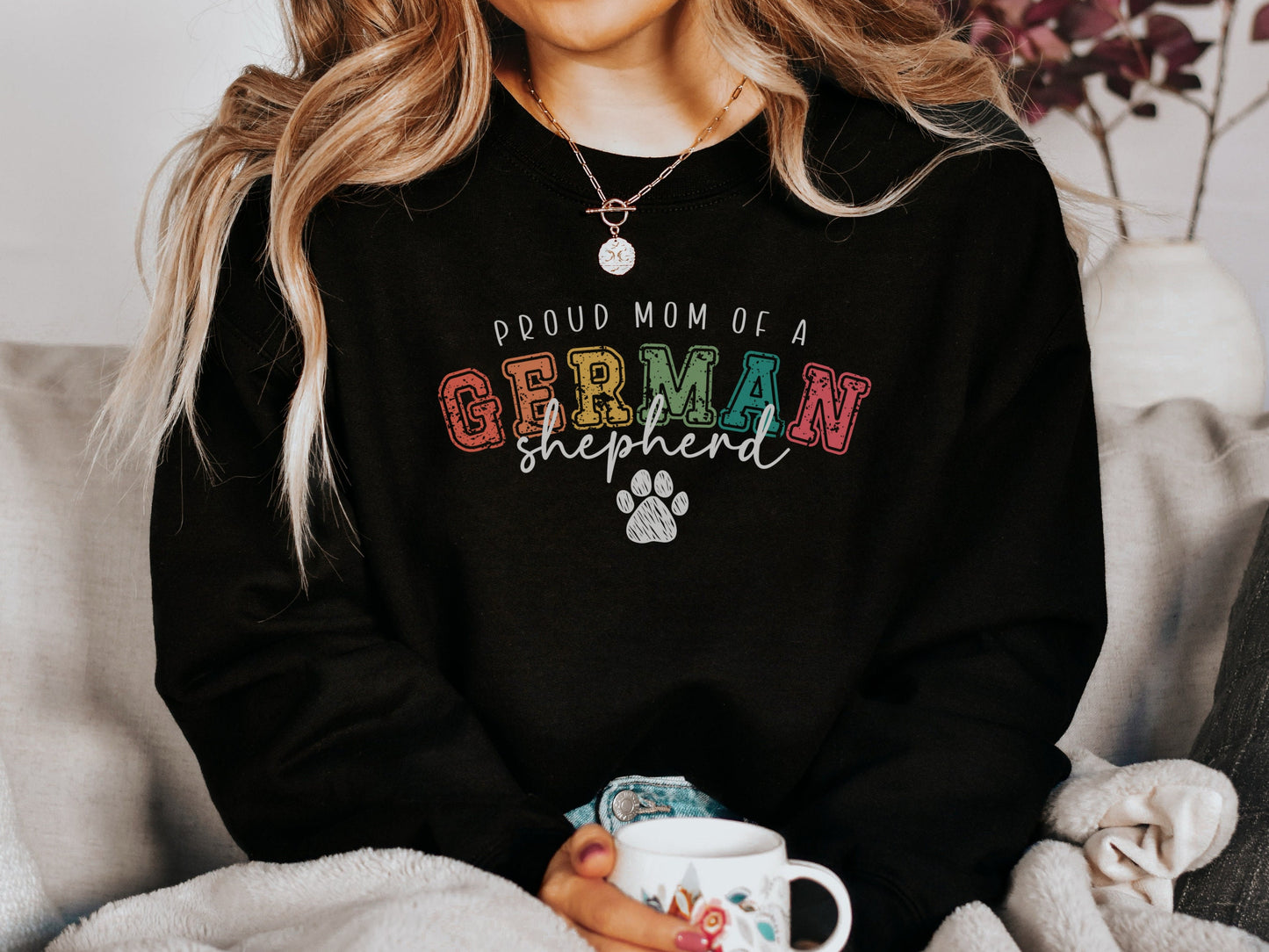 Vintage style German Shepherd Dog Mom Sweatshirt